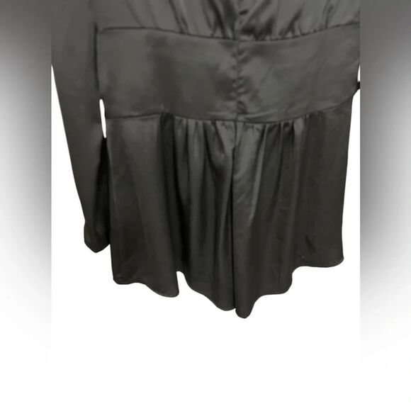 Astr Black Romper silky feeling medium v neck bow Anthropologie - Picture 5 of 16